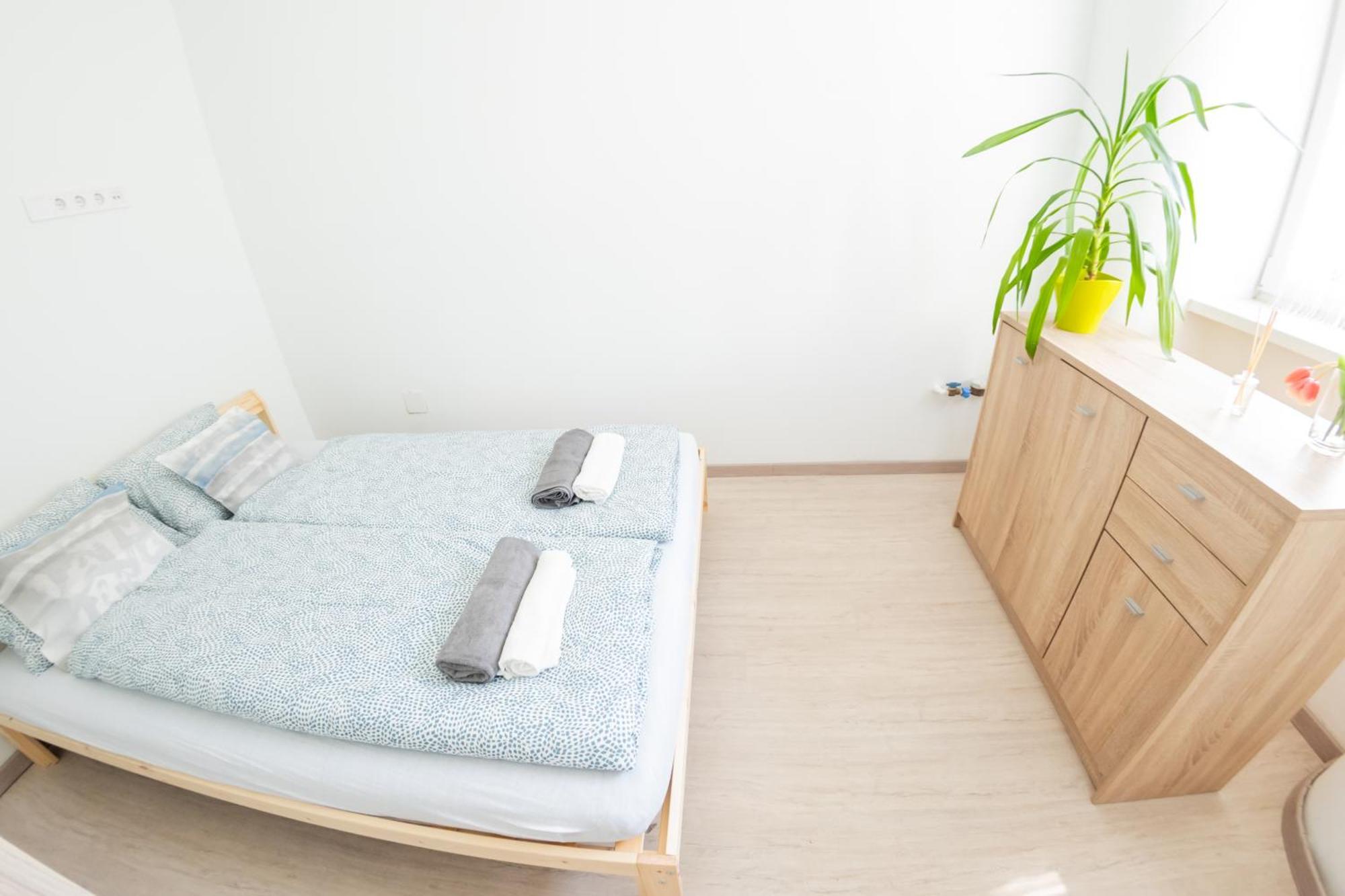 Winestone Corner Apartment เดเบรตเซน ภายนอก รูปภาพ