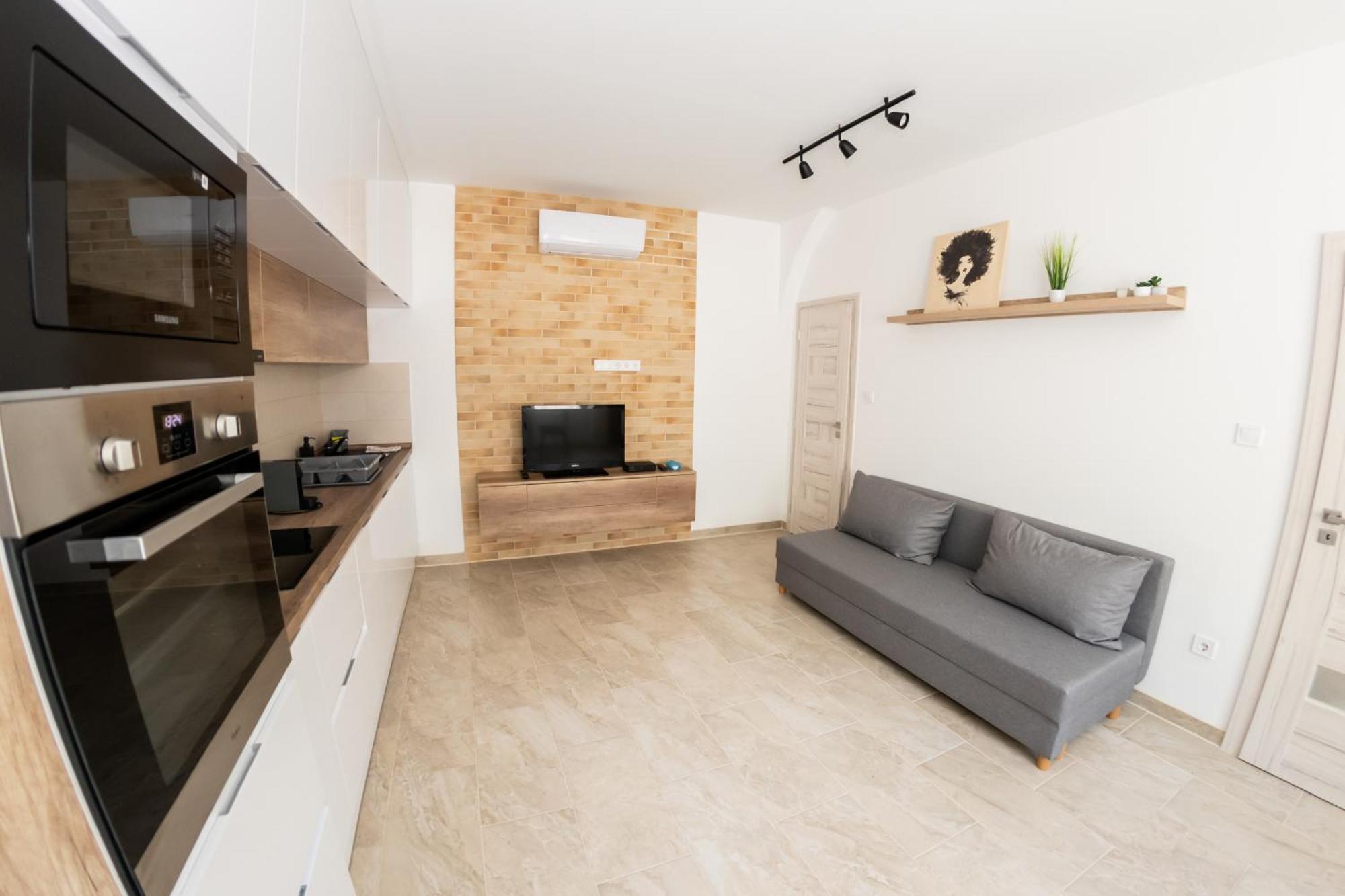 Winestone Corner Apartment เดเบรตเซน ภายนอก รูปภาพ