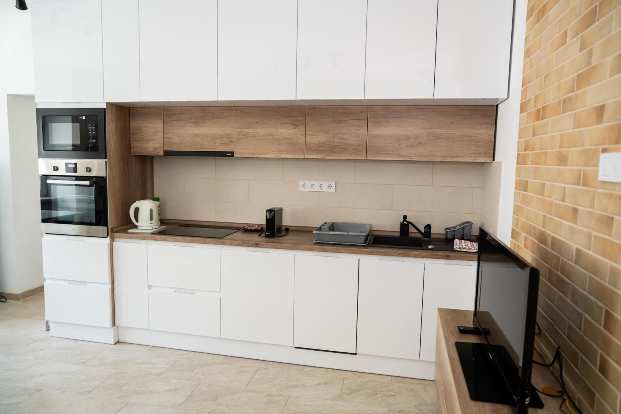 Winestone Corner Apartment เดเบรตเซน ภายนอก รูปภาพ